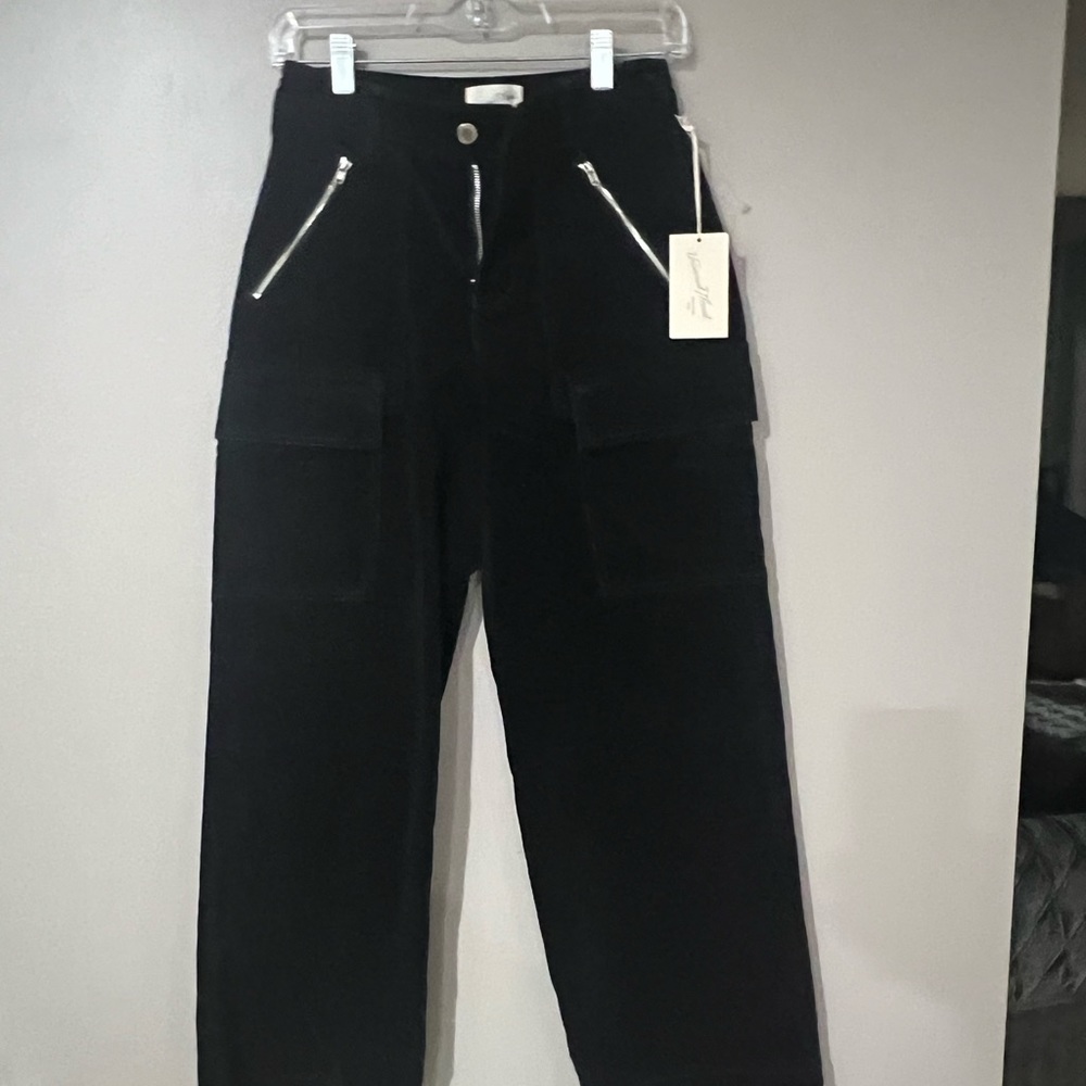 Universal Threads - image 1